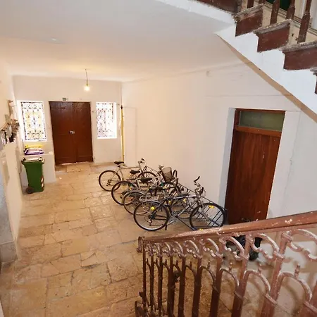 Apartment Carera
