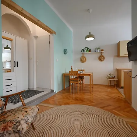 Carera Apartment *